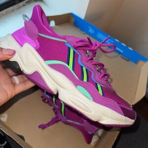 Adidas Ozweego Women's ‘Vivid Pink’ Sneakers